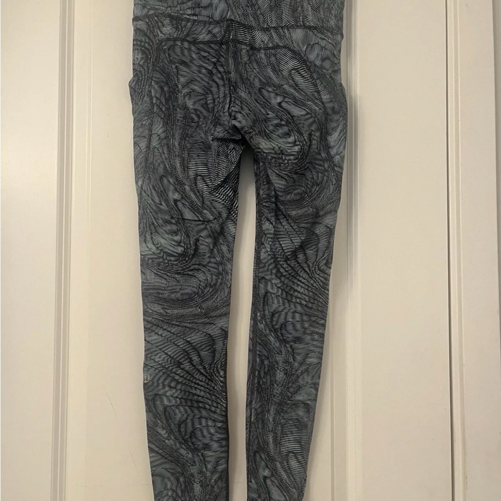 Lululemon Fast and Free Tight 25” Dimensional Icing Blue Multi Size 4 - Picture 6 of 9